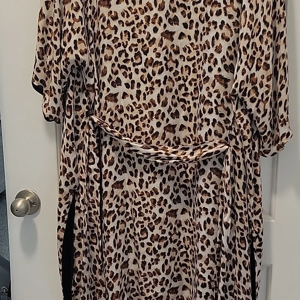 Chico's animal print Ruana. - Picture 6 of 6